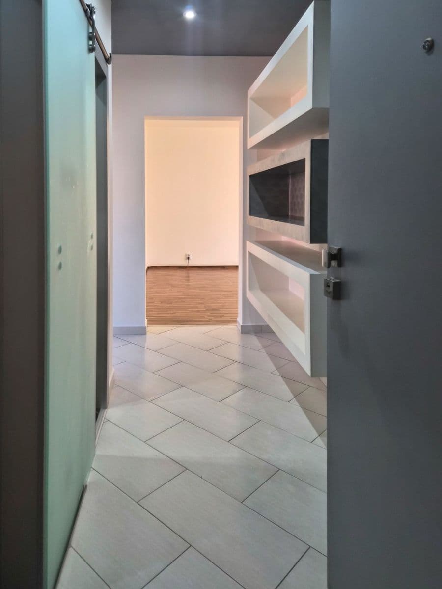 Prenájom bytu 2-izbový 50 m², Švermova, Beroun, Středočeský kraj Prenájom bytu 2-izbový 50 m², Švermova, Beroun, Středočeský kraj