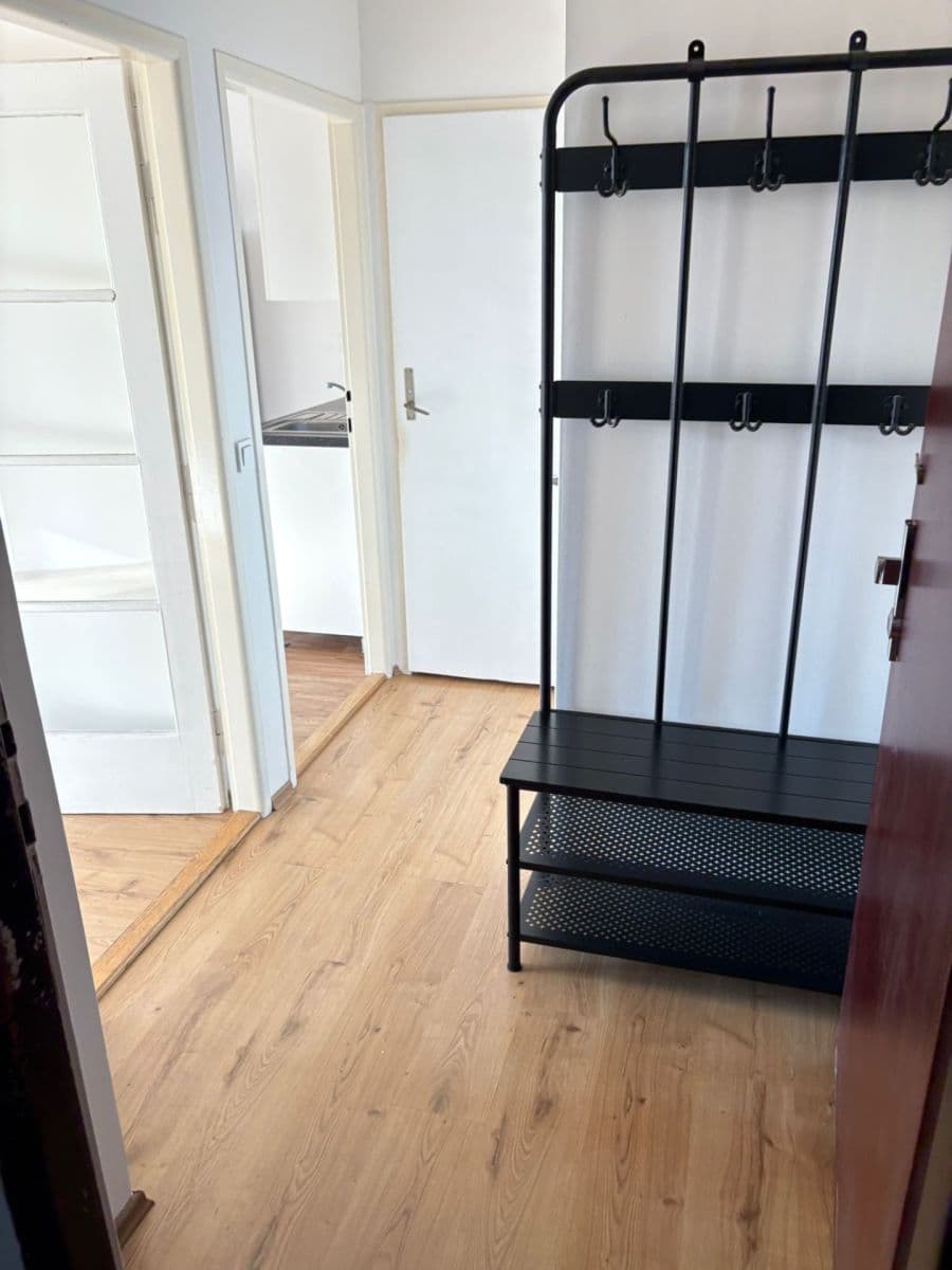 Prenájom bytu 2-izbový 44 m², Donská, Praha, Praha Prenájom bytu 2-izbový 44 m², Donská, Praha, Praha