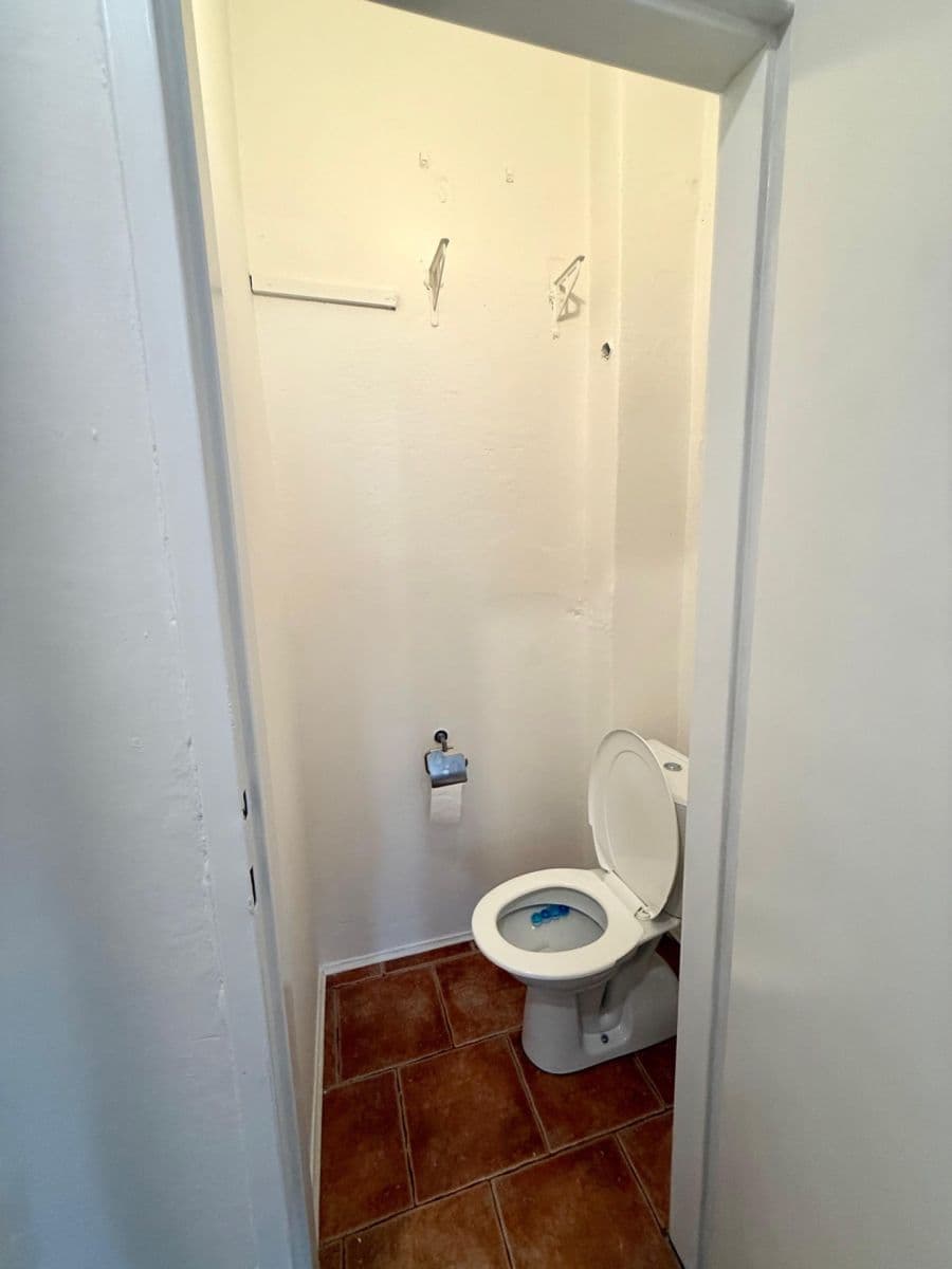 Prenájom bytu 1-izbový 32 m², Slezská, Praha, Praha Prenájom bytu 1-izbový 32 m², Slezská, Praha, Praha