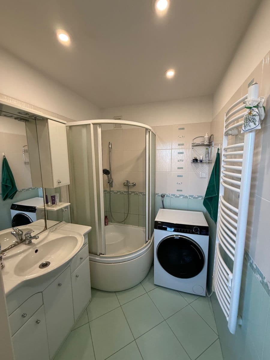 Predaj bytu 3-izbový 74 m², J. Buděšínského, České Budějovice, Jihočeský kraj Predaj bytu 3-izbový 74 m², J. Buděšínského, České Budějovice, Jihočeský kraj