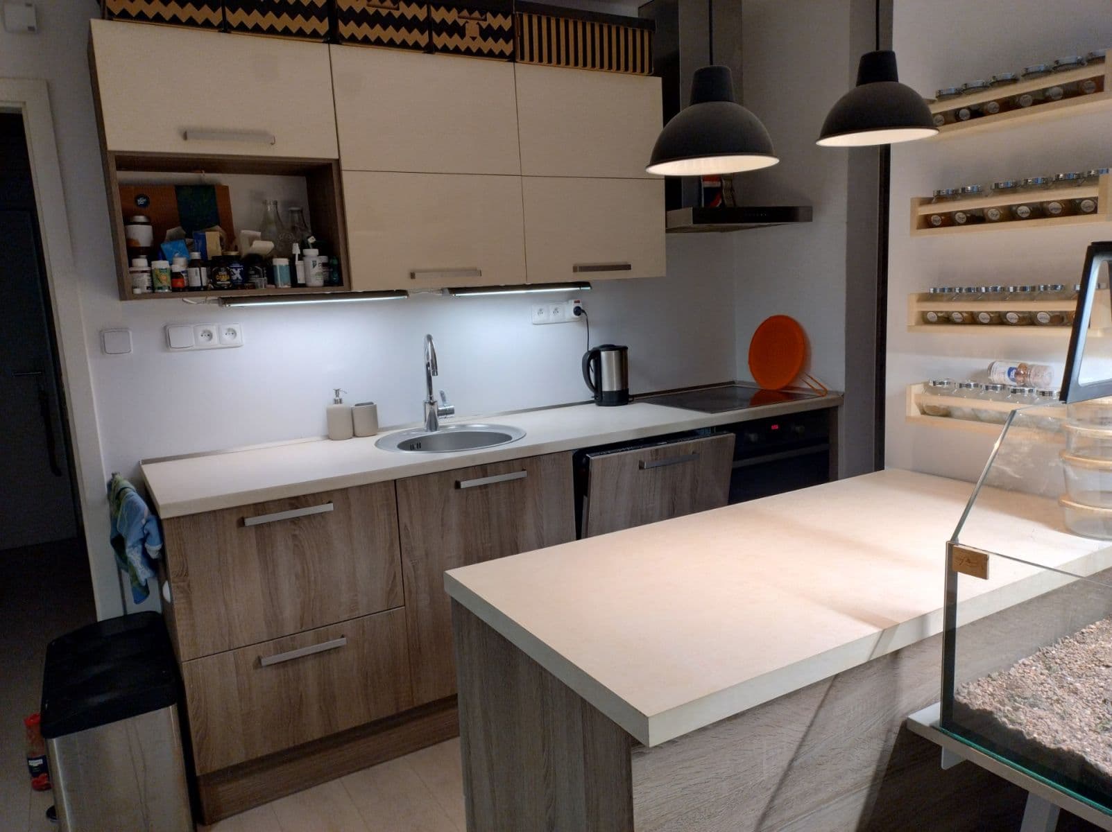 Prenájom bytu 2-izbový 48 m², Za Sídlištěm, Praha, Praha Prenájom bytu 2-izbový 48 m², Za Sídlištěm, Praha, Praha