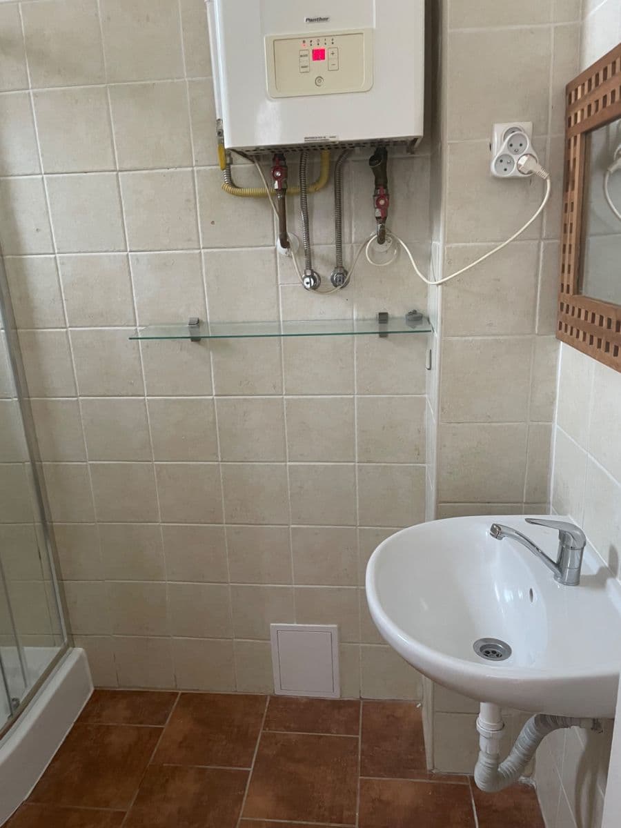 Prenájom bytu 1-izbový 57 m², Evropská, Cheb, Karlovarský kraj Prenájom bytu 1-izbový 57 m², Evropská, Cheb, Karlovarský kraj