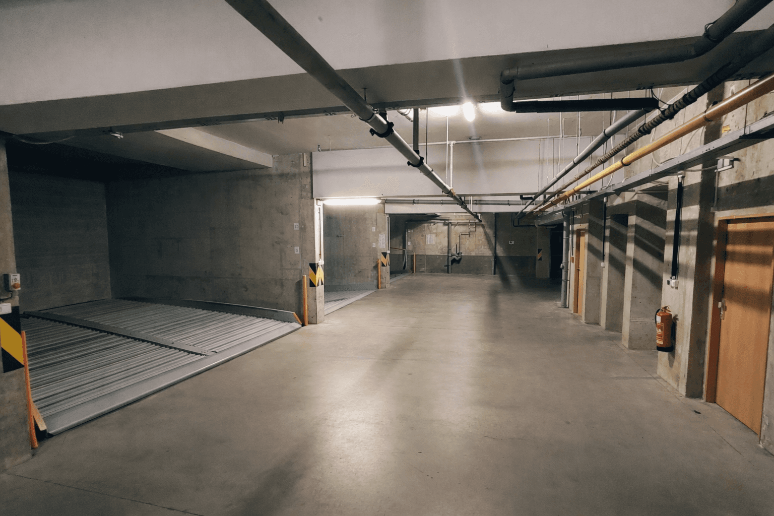 Prenájom garáže 12 m², Františka Kadlece, Praha, Praha Prenájom garáže 12 m², Františka Kadlece, Praha, Praha