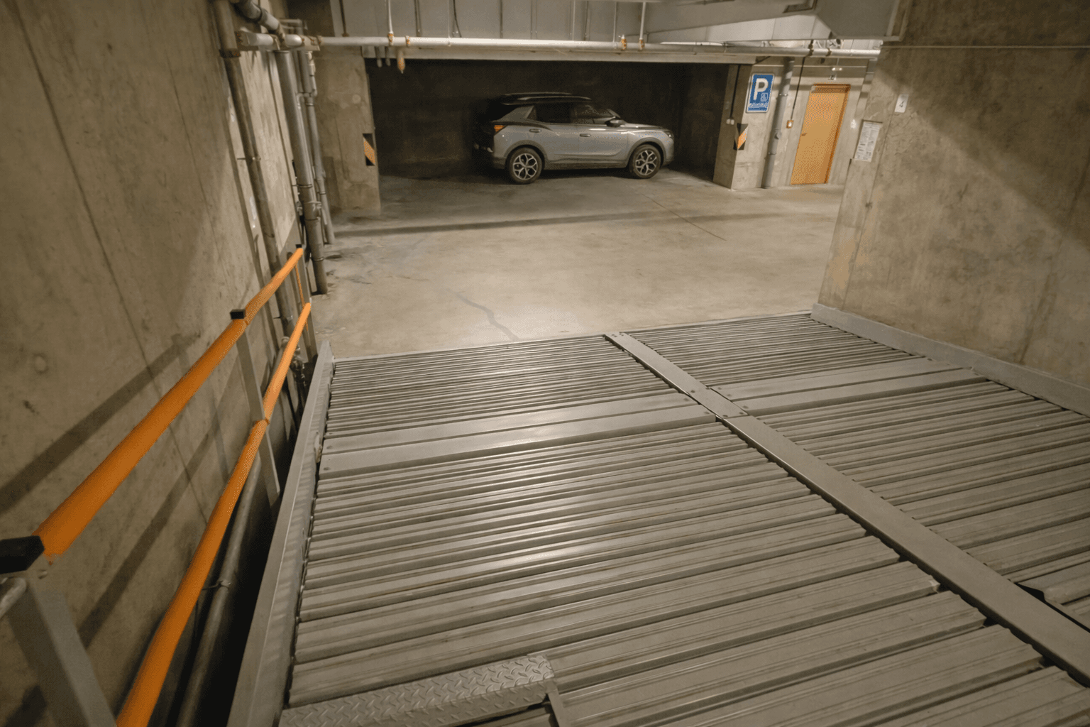 Prenájom garáže 12 m², Františka Kadlece, Praha, Praha Prenájom garáže 12 m², Františka Kadlece, Praha, Praha