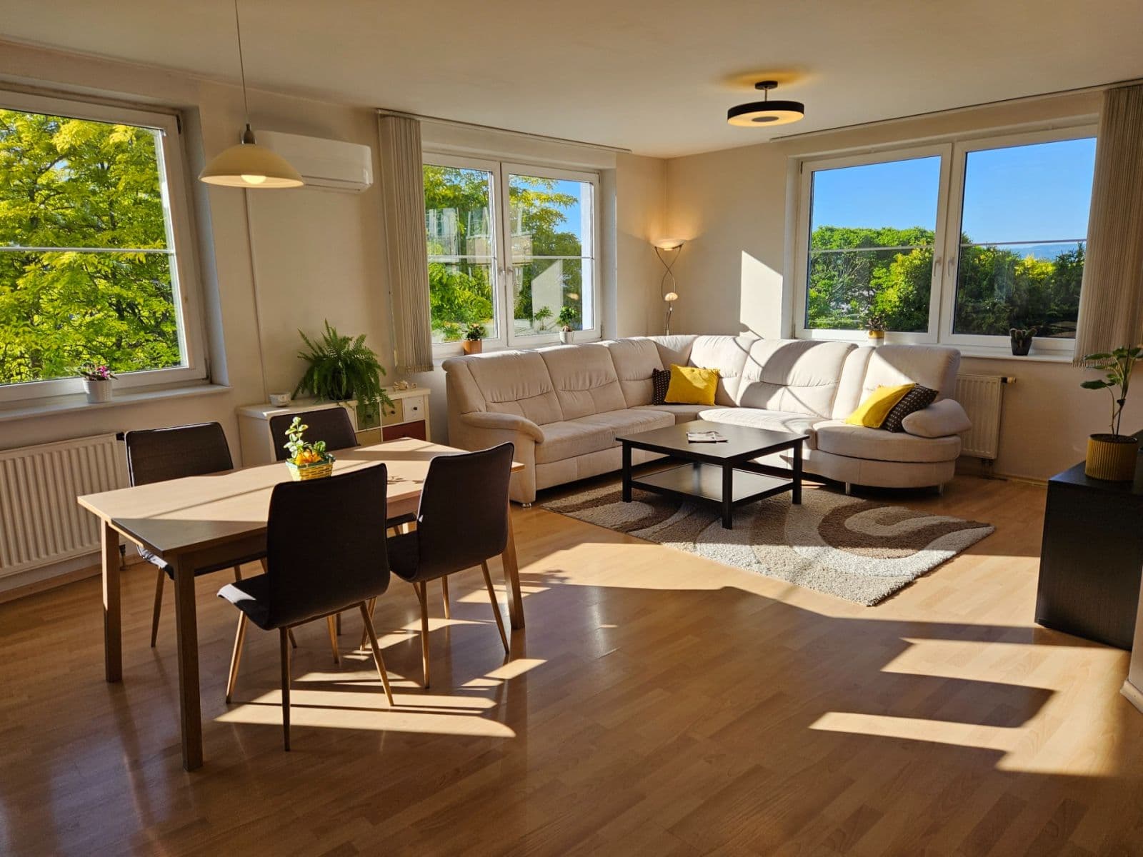 Prenájom bytu 3-izbový 89 m², Balbínova, Olomouc, Olomoucký kraj Prenájom bytu 3-izbový 89 m², Balbínova, Olomouc, Olomoucký kraj