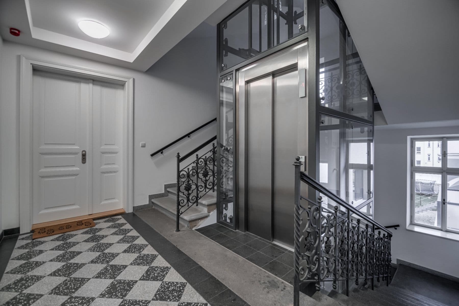 Prenájom bytu 3-izbový 96 m², Staropramenná, Praha, Praha Prenájom bytu 3-izbový 96 m², Staropramenná, Praha, Praha