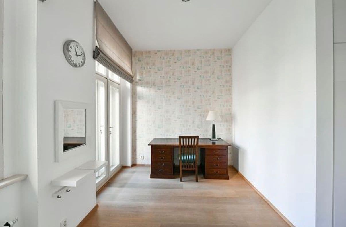 Prenájom bytu 3-izbový 96 m², Staropramenná, Praha, Praha Prenájom bytu 3-izbový 96 m², Staropramenná, Praha, Praha