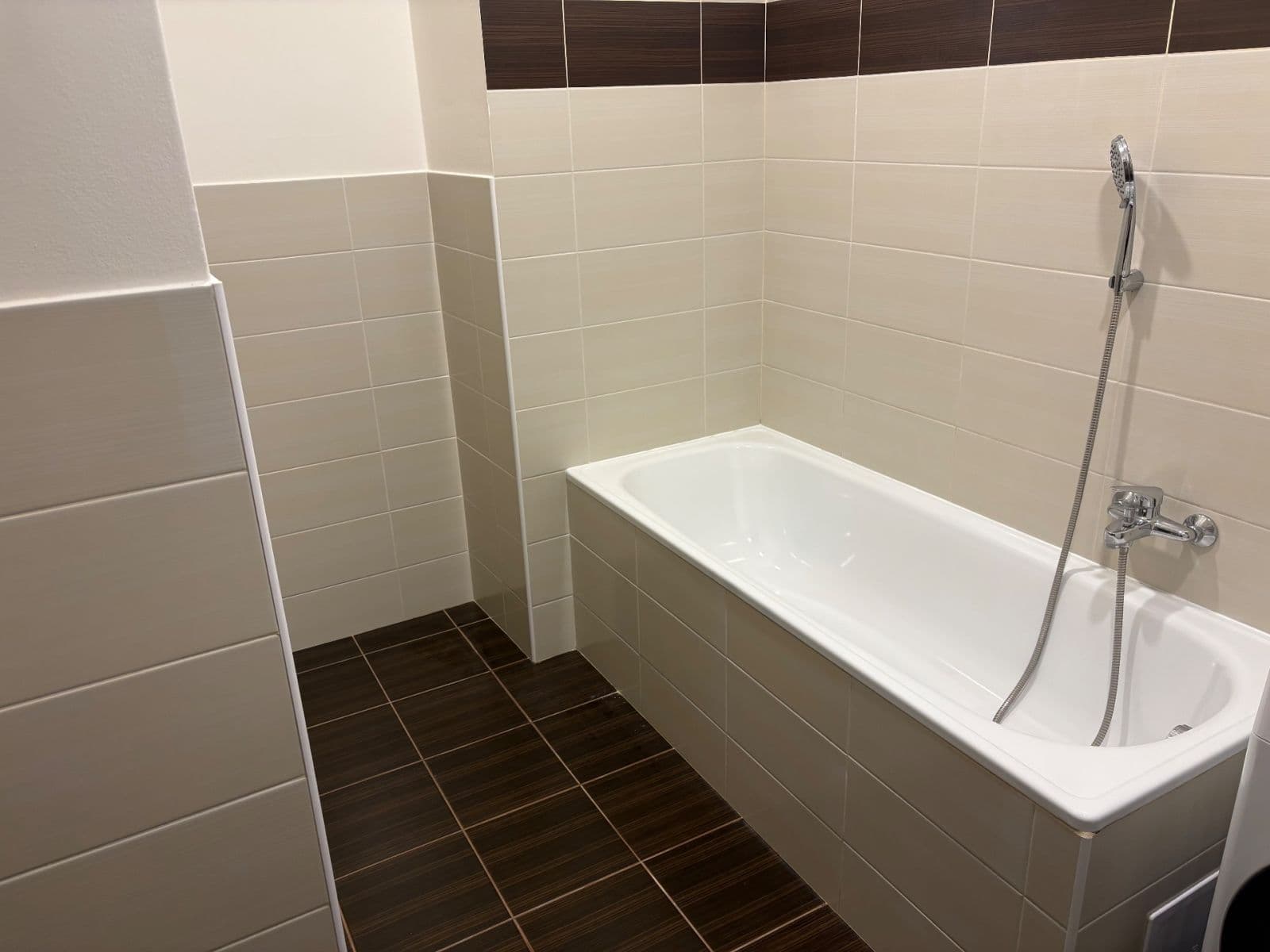 Prenájom bytu 3-izbový 95 m², Sokolovská, Praha, Praha Prenájom bytu 3-izbový 95 m², Sokolovská, Praha, Praha