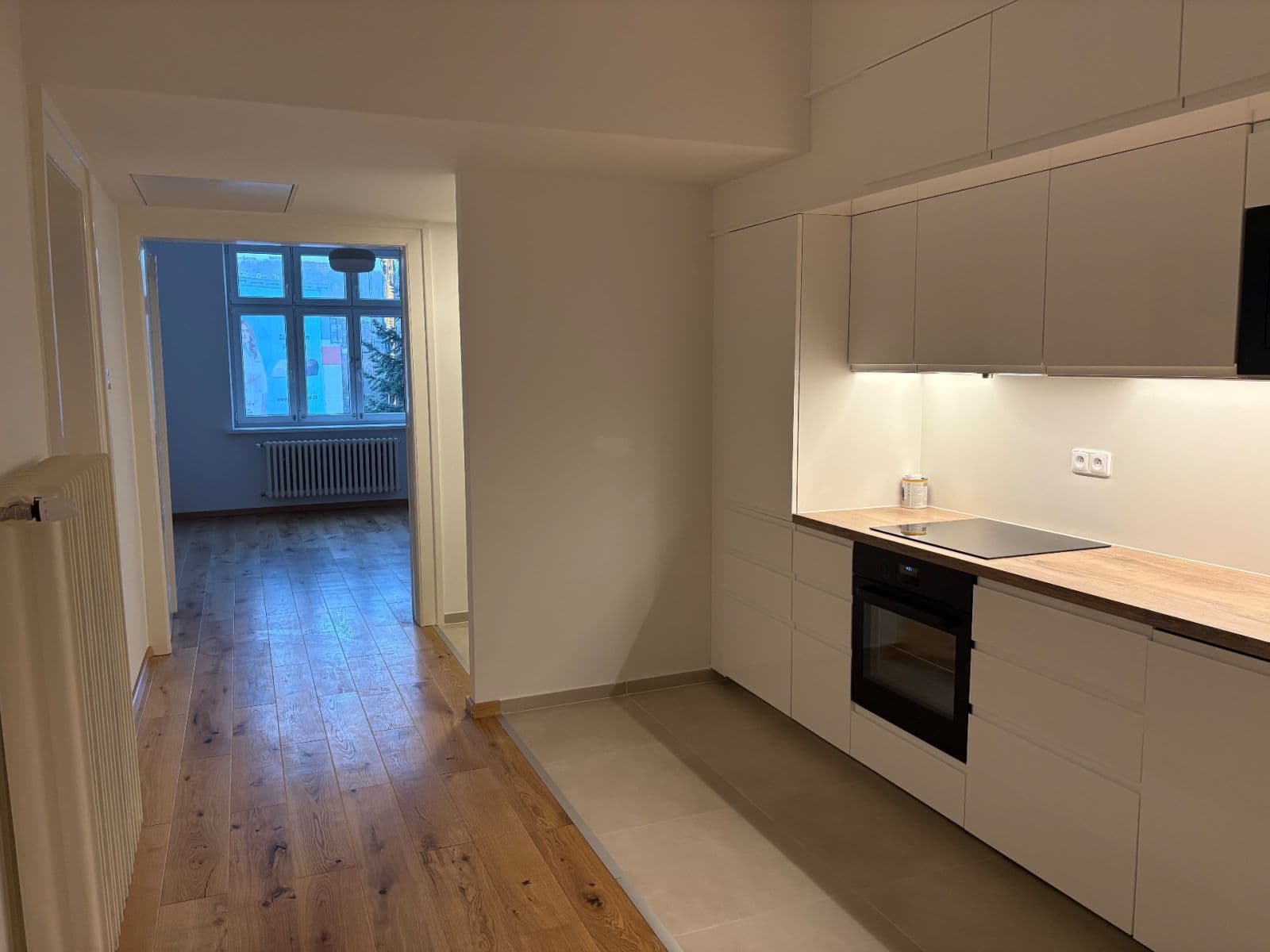 Prenájom bytu 3-izbový 95 m², Sokolovská, Praha, Praha Prenájom bytu 3-izbový 95 m², Sokolovská, Praha, Praha