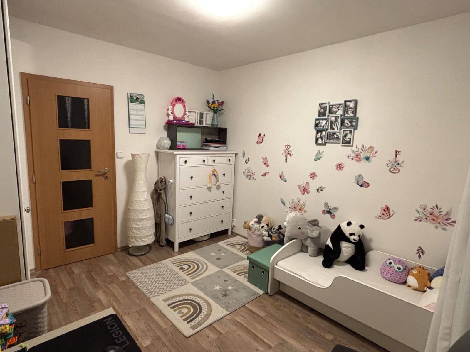 Prenájom bytu 3-izbový 76 m², Teplická, Praha, Praha Prenájom bytu 3-izbový 76 m², Teplická, Praha, Praha