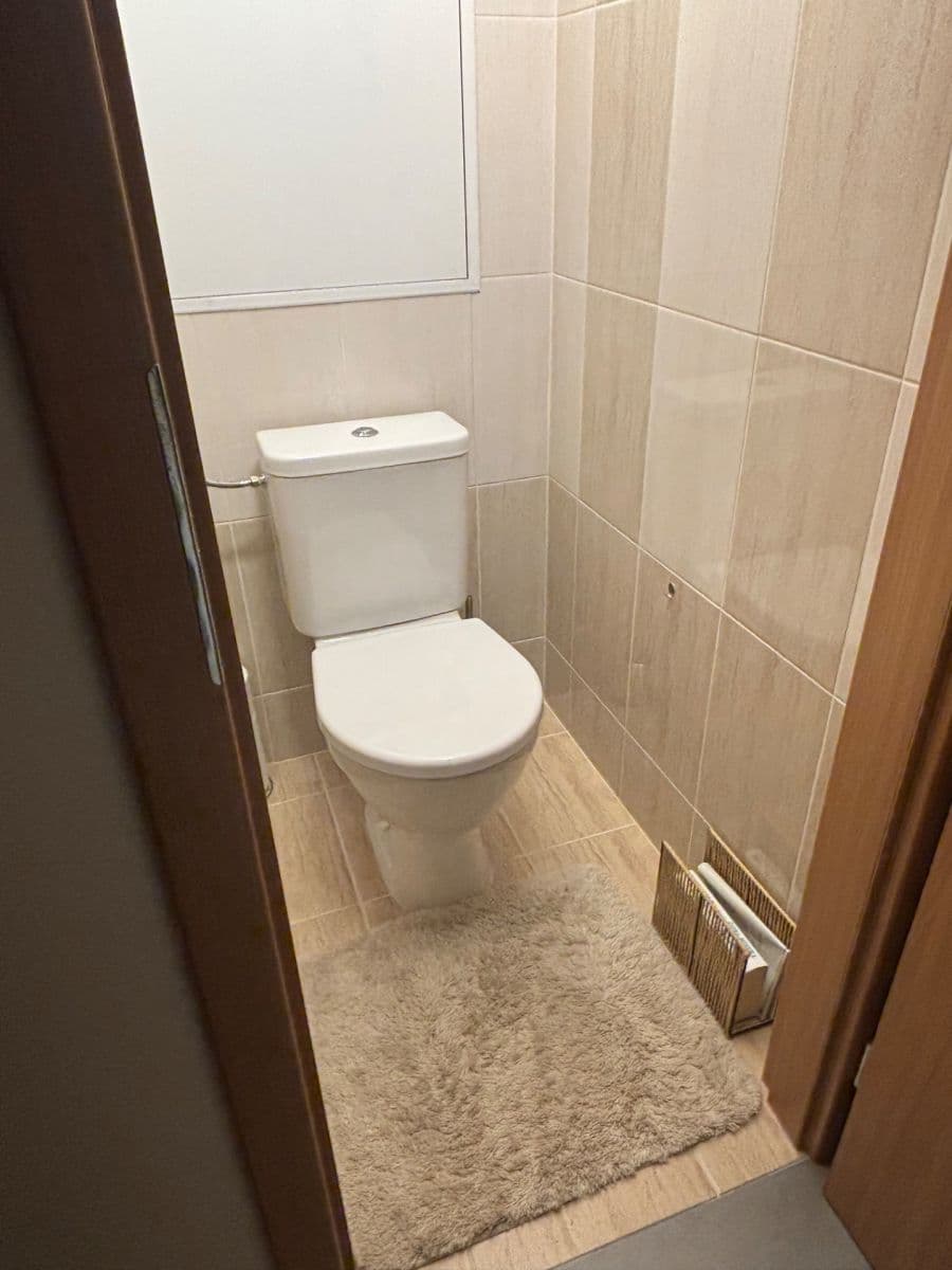 Prenájom bytu 3-izbový 76 m², Teplická, Praha, Praha Prenájom bytu 3-izbový 76 m², Teplická, Praha, Praha