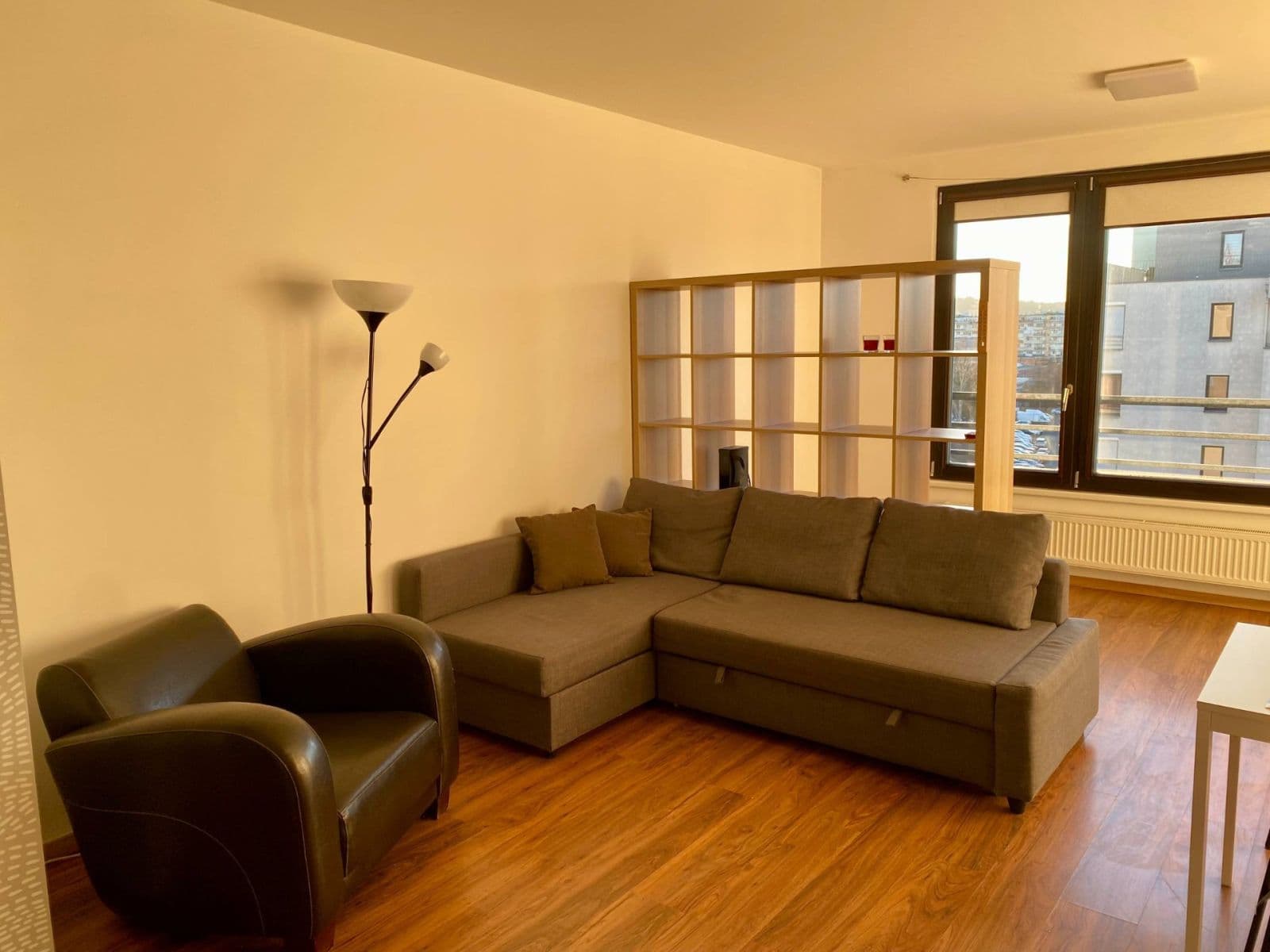 Prenájom bytu 1-izbový 38 m², Sousedíkova, Praha, Praha Prenájom bytu 1-izbový 38 m², Sousedíkova, Praha, Praha