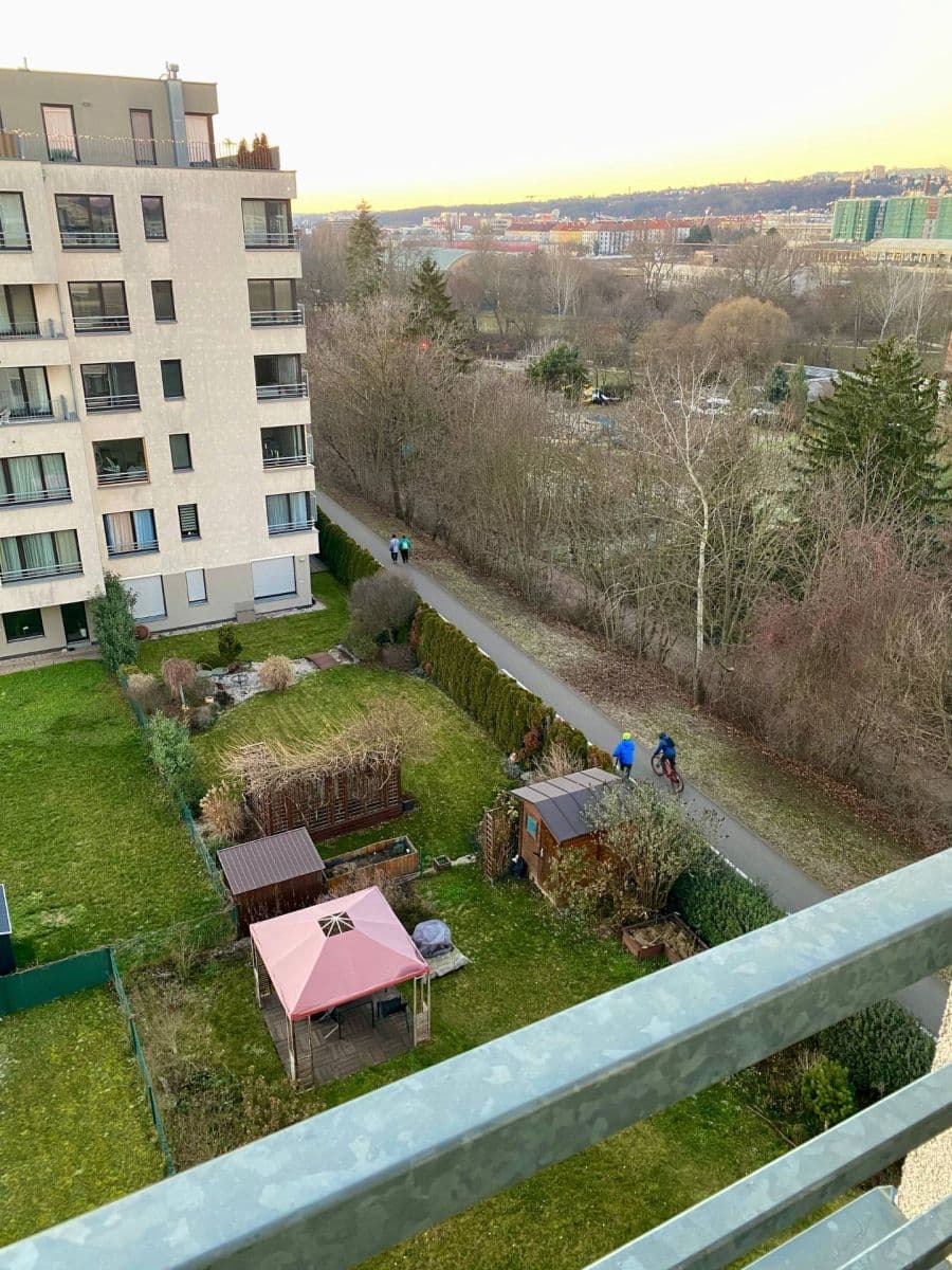 Prenájom bytu 1-izbový 38 m², Sousedíkova, Praha, Praha Prenájom bytu 1-izbový 38 m², Sousedíkova, Praha, Praha