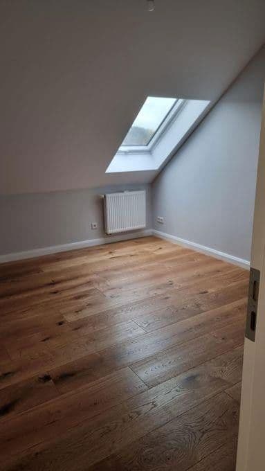 Prenájom bytu 3-izbový 86 m², Schlüchtern, Hesensko Prenájom bytu 3-izbový 86 m², Schlüchtern, Hesensko