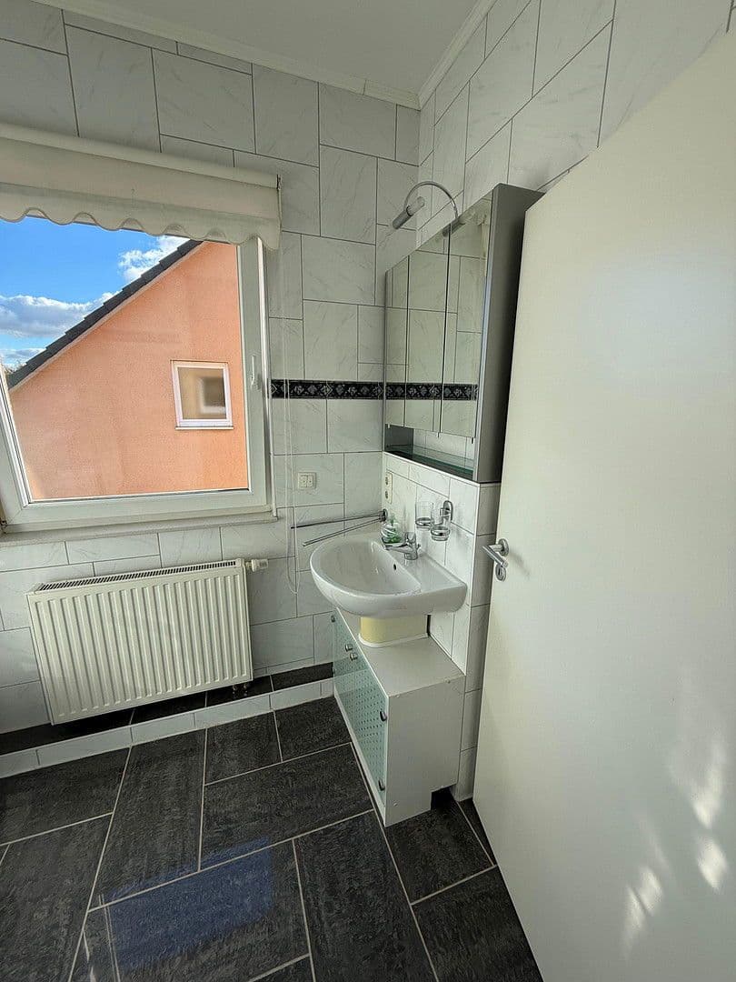 Predaj domu 135 m², pozemek 275 m², Reinbek, Šlezvicko-Holštajnsko Predaj domu 135 m², pozemek 275 m², Reinbek, Šlezvicko-Holštajnsko