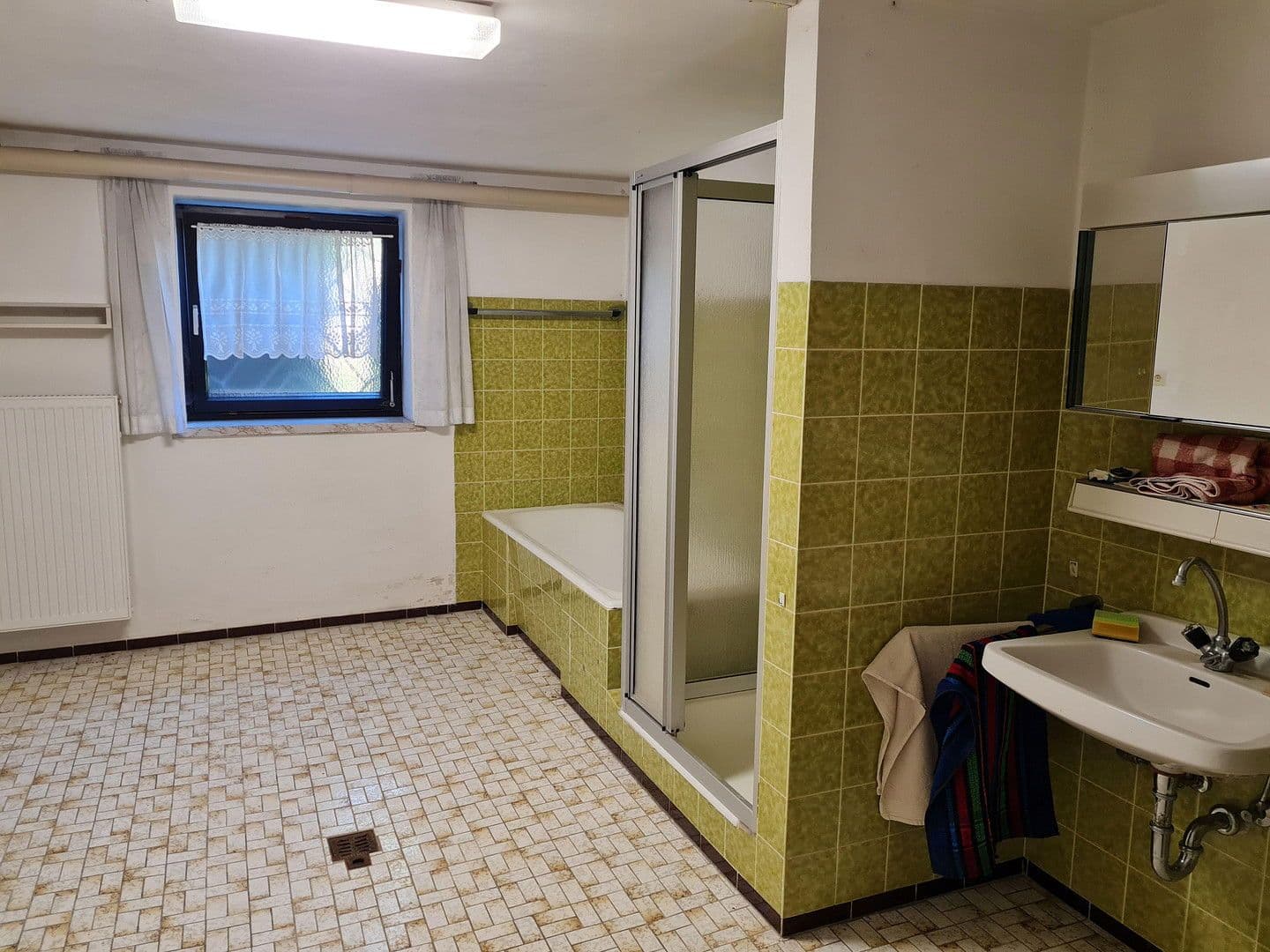 Predaj domu 139 m², pozemek 1.064 m², Lindacher Str. 5, Buchhofen, Bavorsko Predaj domu 139 m², pozemek 1.064 m², Lindacher Str. 5, Buchhofen, Bavorsko