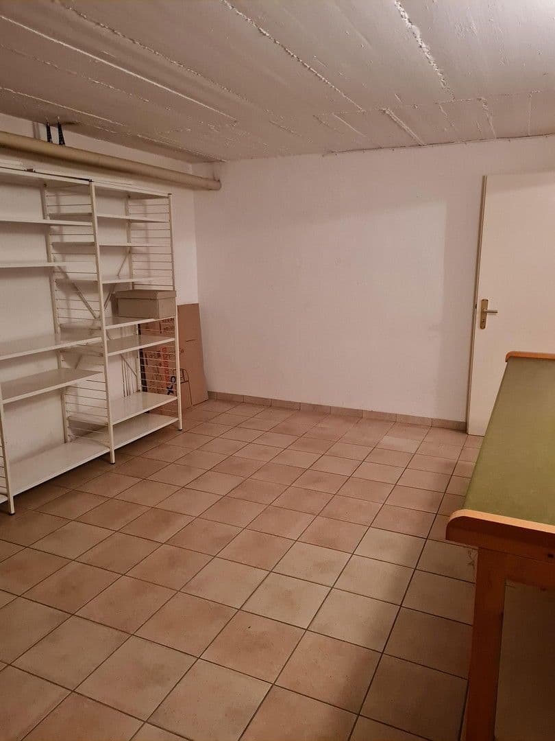 Predaj domu 139 m², pozemek 1.064 m², Lindacher Str. 5, Buchhofen, Bavorsko Predaj domu 139 m², pozemek 1.064 m², Lindacher Str. 5, Buchhofen, Bavorsko