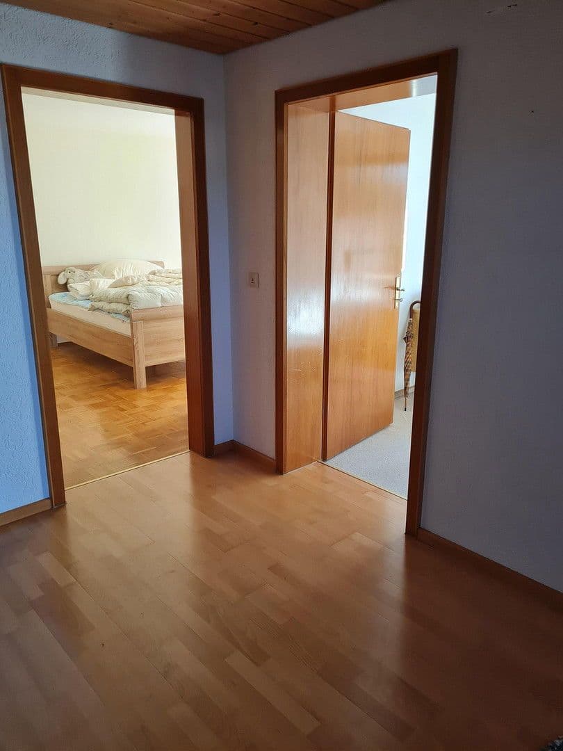 Predaj domu 139 m², pozemek 1.064 m², Lindacher Str. 5, Buchhofen, Bavorsko Predaj domu 139 m², pozemek 1.064 m², Lindacher Str. 5, Buchhofen, Bavorsko