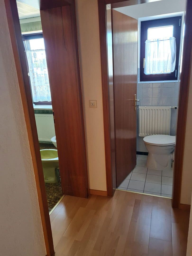 Predaj domu 139 m², pozemek 1.064 m², Lindacher Str. 5, Buchhofen, Bavorsko Predaj domu 139 m², pozemek 1.064 m², Lindacher Str. 5, Buchhofen, Bavorsko