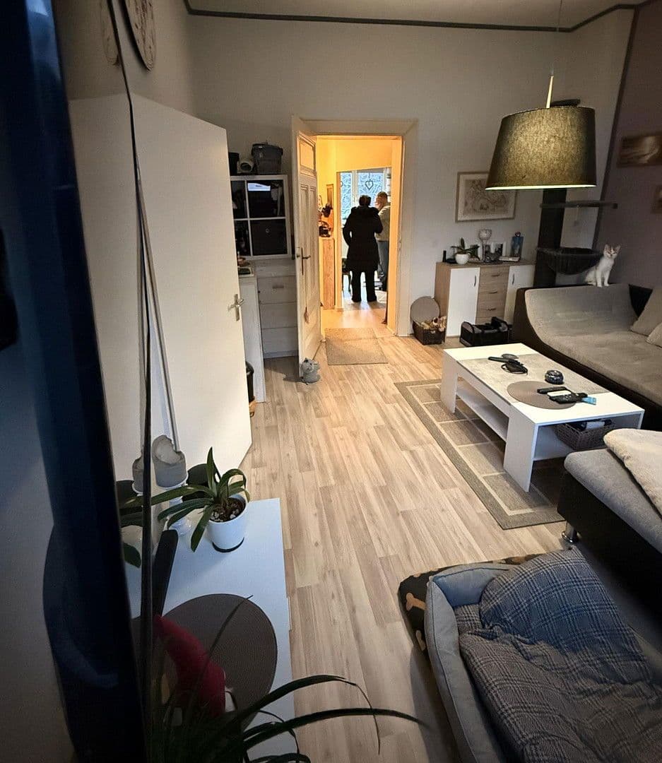 Prenájom bytu 2-izbový 60 m², Solingen, Severné Porýnie - Westfálsko Prenájom bytu 2-izbový 60 m², Solingen, Severné Porýnie - Westfálsko