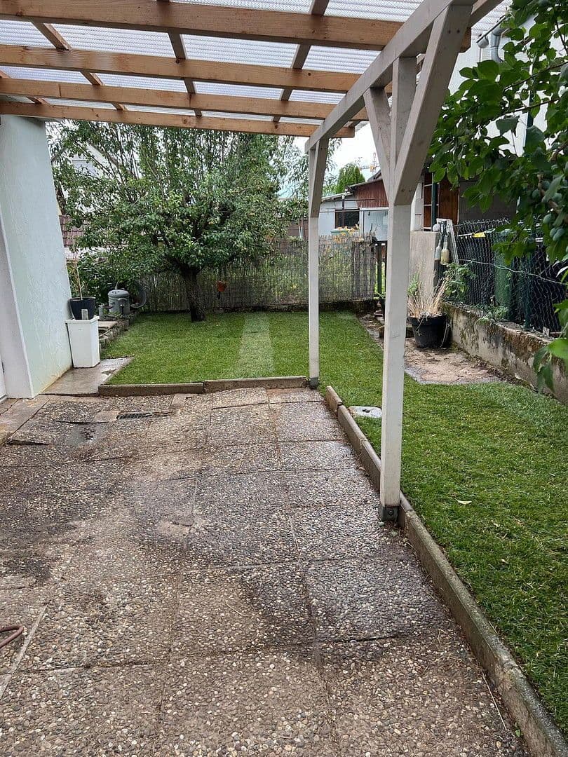 Prenájom bytu 6-izbový 120 m², Schöckinger Straße 31, Korntal-Münchingen, Bádensko-Wurttembersko Prenájom bytu 6-izbový 120 m², Schöckinger Straße 31, Korntal-Münchingen, Bádensko-Wurttembersko