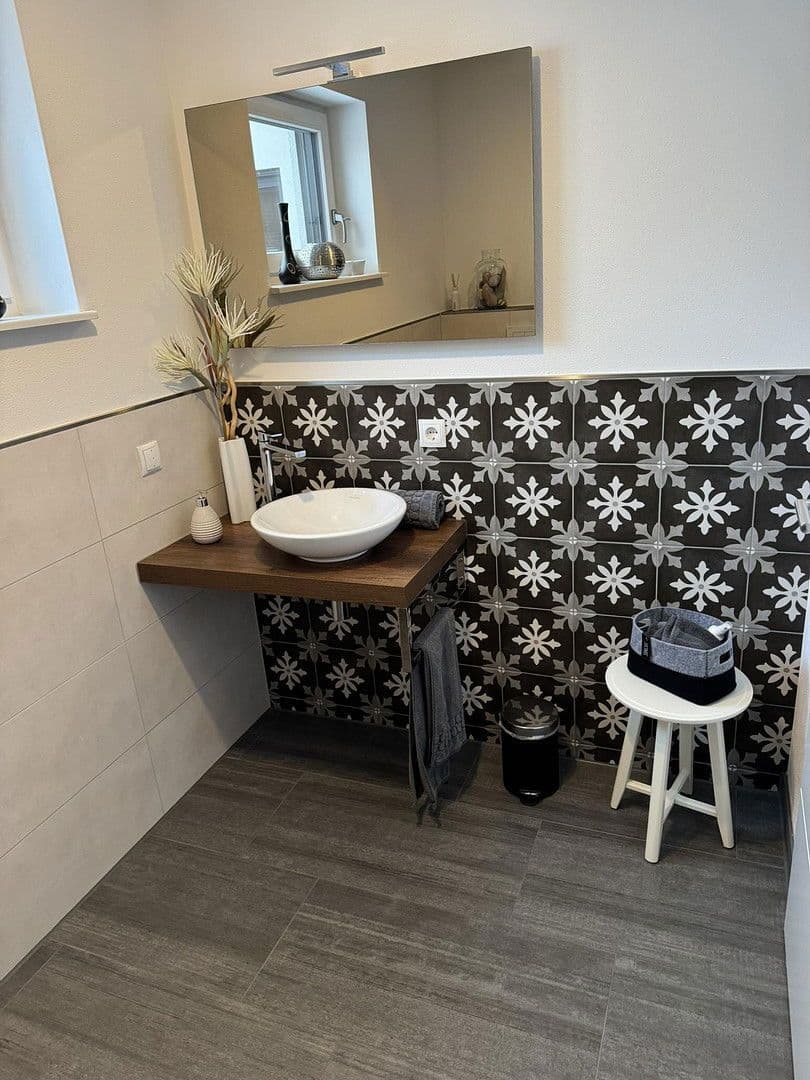 Predaj domu 223 m², pozemek 1.094 m², Speinshart, Bavorsko Predaj domu 223 m², pozemek 1.094 m², Speinshart, Bavorsko