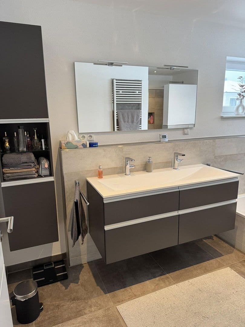 Predaj domu 223 m², pozemek 1.094 m², Speinshart, Bavorsko Predaj domu 223 m², pozemek 1.094 m², Speinshart, Bavorsko