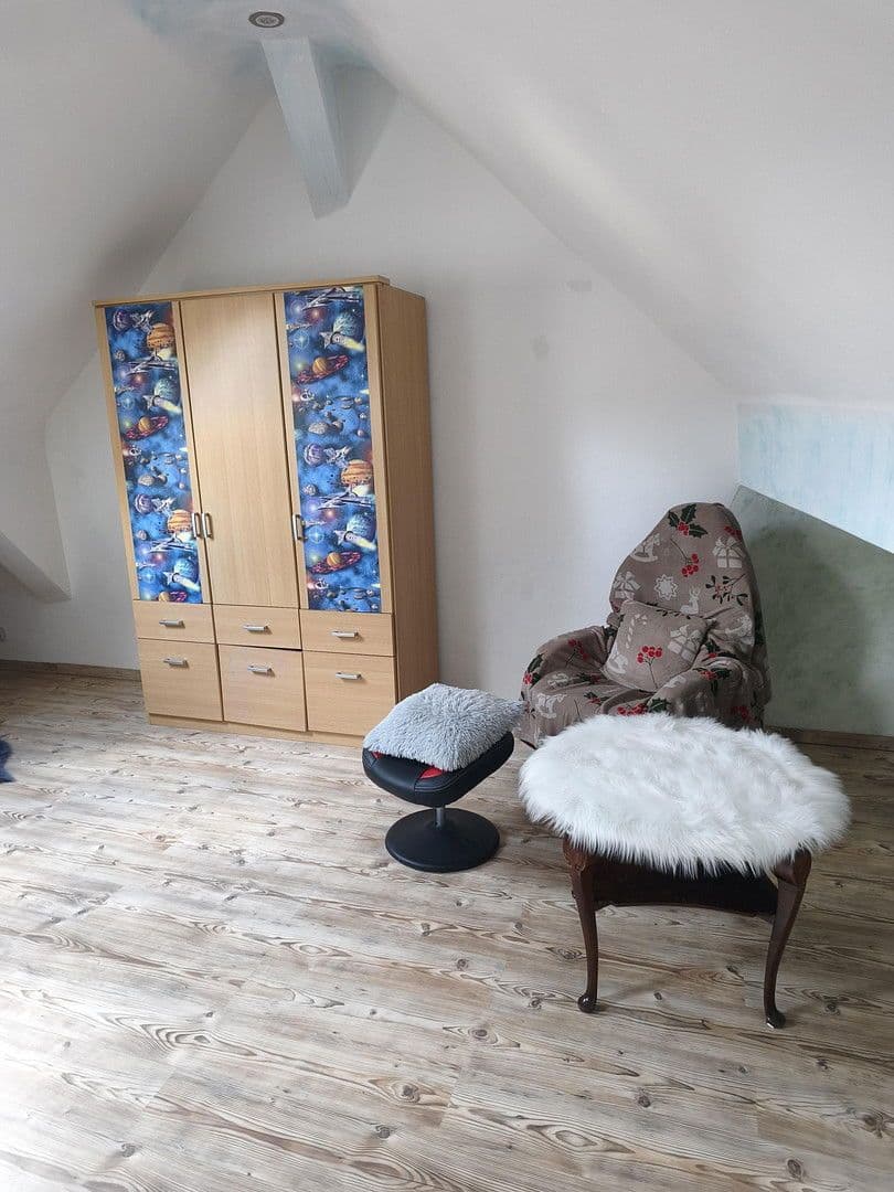 Predaj domu 285 m², pozemek 25 m², Am Markt 59, Lieser, Porýnie-Falcko Predaj domu 285 m², pozemek 25 m², Am Markt 59, Lieser, Porýnie-Falcko