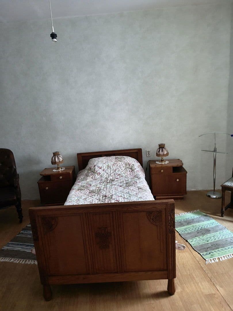 Predaj domu 285 m², pozemek 25 m², Am Markt 59, Lieser, Porýnie-Falcko Predaj domu 285 m², pozemek 25 m², Am Markt 59, Lieser, Porýnie-Falcko