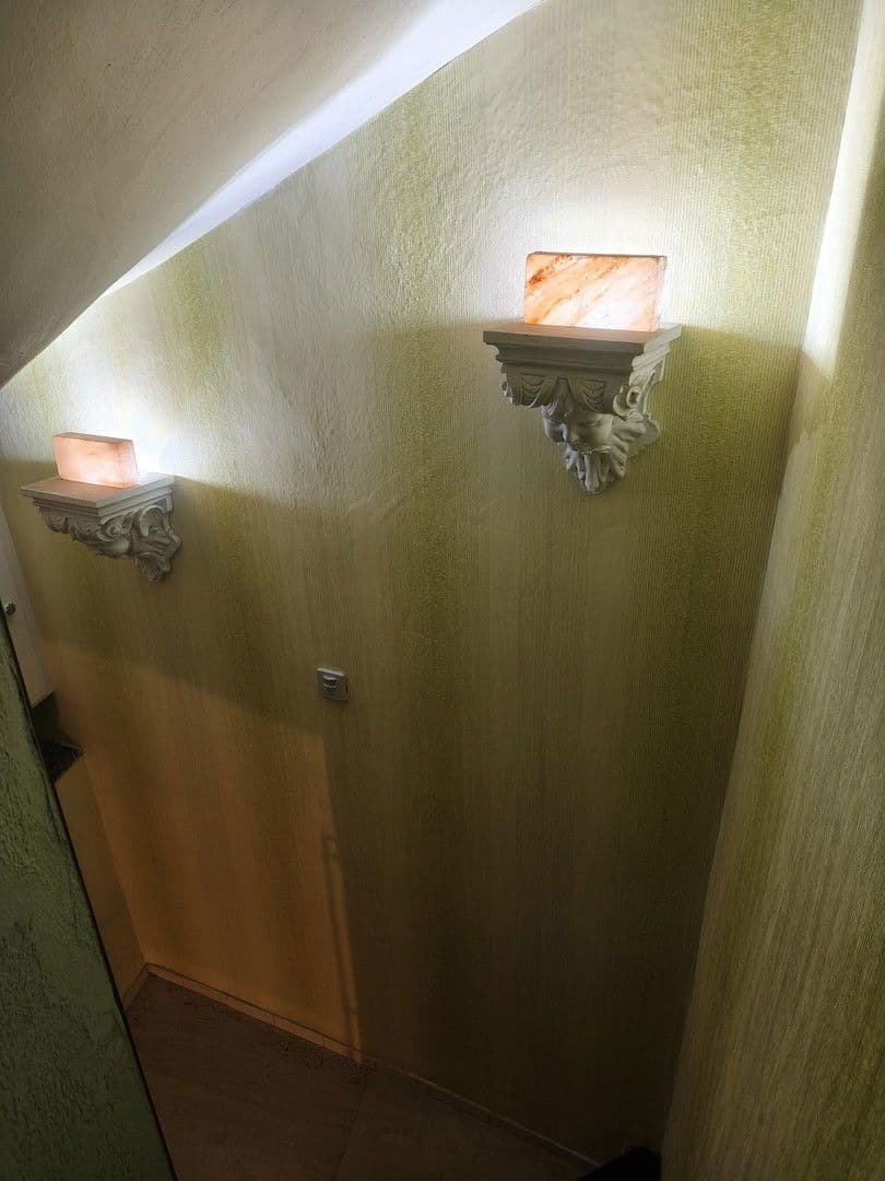 Predaj domu 285 m², pozemek 25 m², Am Markt 59, Lieser, Porýnie-Falcko Predaj domu 285 m², pozemek 25 m², Am Markt 59, Lieser, Porýnie-Falcko