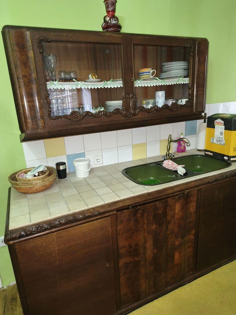 Predaj domu 285 m², pozemek 25 m², Am Markt 59, Lieser, Porýnie-Falcko Predaj domu 285 m², pozemek 25 m², Am Markt 59, Lieser, Porýnie-Falcko