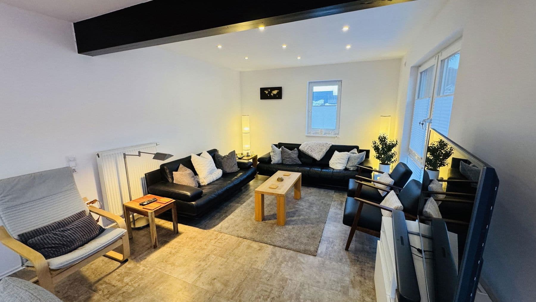 Predaj domu 400 m², pozemek 375 m², Medebach, Severné Porýnie - Westfálsko Predaj domu 400 m², pozemek 375 m², Medebach, Severné Porýnie - Westfálsko