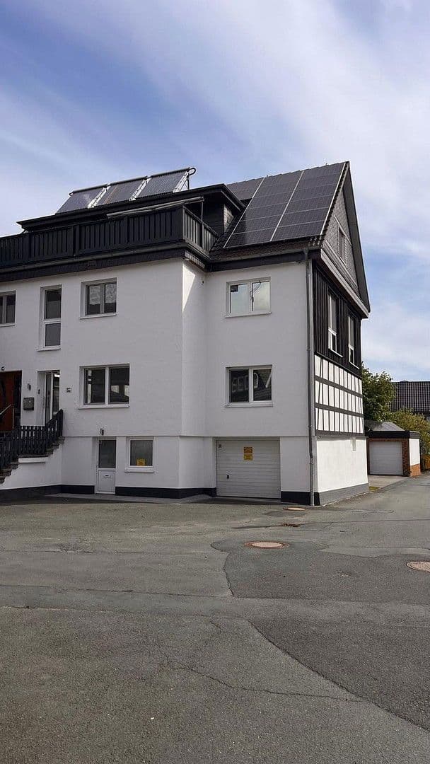 Predaj domu 400 m², pozemek 375 m², Medebach, Severné Porýnie - Westfálsko Predaj domu 400 m², pozemek 375 m², Medebach, Severné Porýnie - Westfálsko