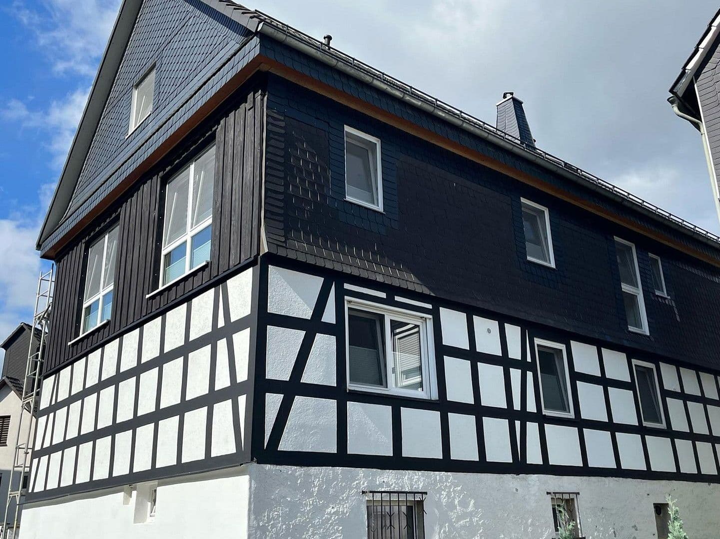 Predaj domu 400 m², pozemek 375 m², Medebach, Severné Porýnie - Westfálsko Predaj domu 400 m², pozemek 375 m², Medebach, Severné Porýnie - Westfálsko