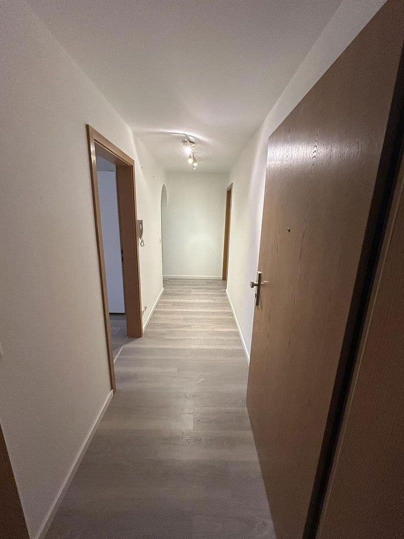 Prenájom bytu 2-izbový 49 m², Dettingen an der Erms, Bádensko-Wurttembersko Prenájom bytu 2-izbový 49 m², Dettingen an der Erms, Bádensko-Wurttembersko