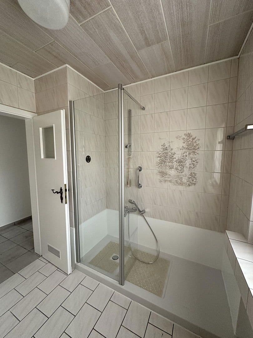 Prenájom bytu 3-izbový 87 m², Essen, Severné Porýnie - Westfálsko Prenájom bytu 3-izbový 87 m², Essen, Severné Porýnie - Westfálsko