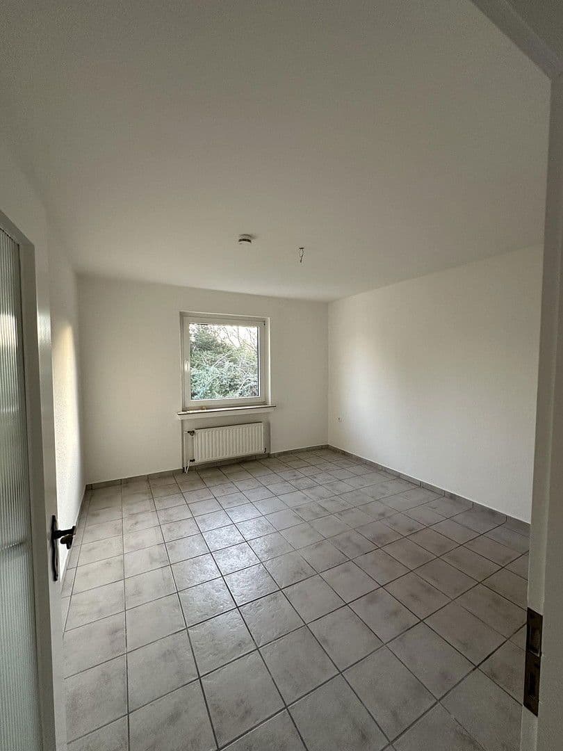 Prenájom bytu 3-izbový 87 m², Essen, Severné Porýnie - Westfálsko Prenájom bytu 3-izbový 87 m², Essen, Severné Porýnie - Westfálsko