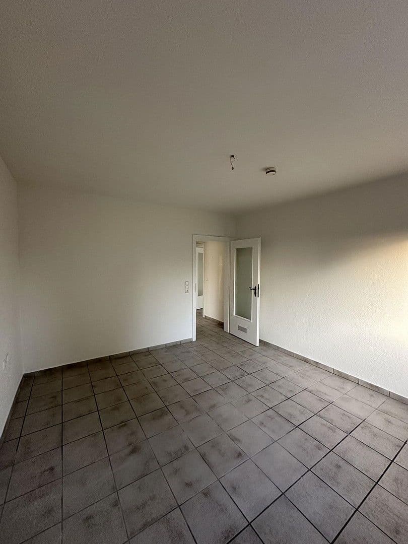 Prenájom bytu 3-izbový 87 m², Essen, Severné Porýnie - Westfálsko Prenájom bytu 3-izbový 87 m², Essen, Severné Porýnie - Westfálsko