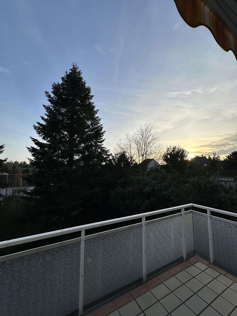 Prenájom bytu 3-izbový 87 m², Essen, Severné Porýnie - Westfálsko Prenájom bytu 3-izbový 87 m², Essen, Severné Porýnie - Westfálsko