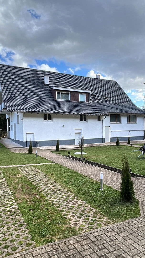 Predaj domu 370 m², pozemek 1.260 m², Stühlingen, Bádensko-Wurttembersko Predaj domu 370 m², pozemek 1.260 m², Stühlingen, Bádensko-Wurttembersko