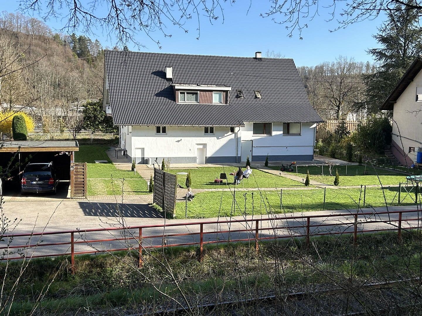 Predaj domu 370 m², pozemek 1.260 m², Stühlingen, Bádensko-Wurttembersko Predaj domu 370 m², pozemek 1.260 m², Stühlingen, Bádensko-Wurttembersko
