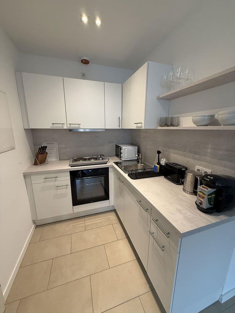 Prenájom bytu 1-izbový 27 m², Triftstr. 51, Frankfurt am Main, Hesensko Prenájom bytu 1-izbový 27 m², Triftstr. 51, Frankfurt am Main, Hesensko