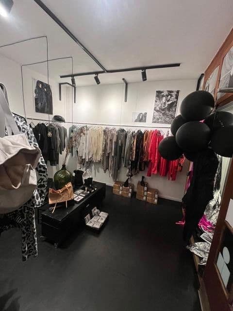 Prenájom kancelárie 110 m², Stuttgart, Bádensko-Wurttembersko Prenájom kancelárie 110 m², Stuttgart, Bádensko-Wurttembersko