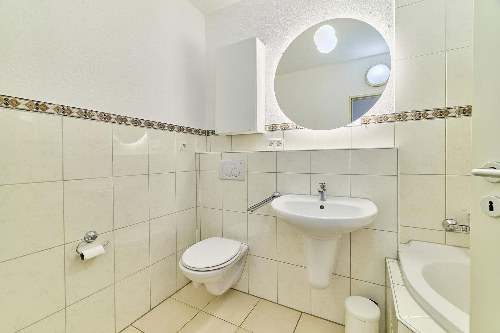 Prenájom bytu 4-izbový 107 m², Berliner Str. 40, Landstuhl, Porýnie-Falcko Prenájom bytu 4-izbový 107 m², Berliner Str. 40, Landstuhl, Porýnie-Falcko