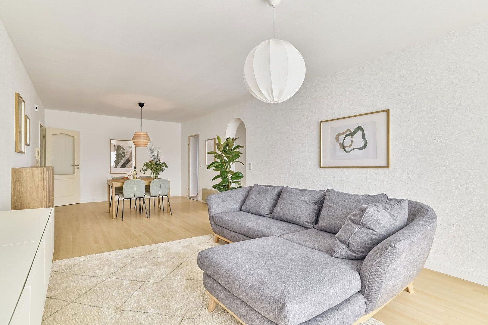 Prenájom bytu 4-izbový 107 m², Berliner Str. 40, Landstuhl, Porýnie-Falcko Prenájom bytu 4-izbový 107 m², Berliner Str. 40, Landstuhl, Porýnie-Falcko