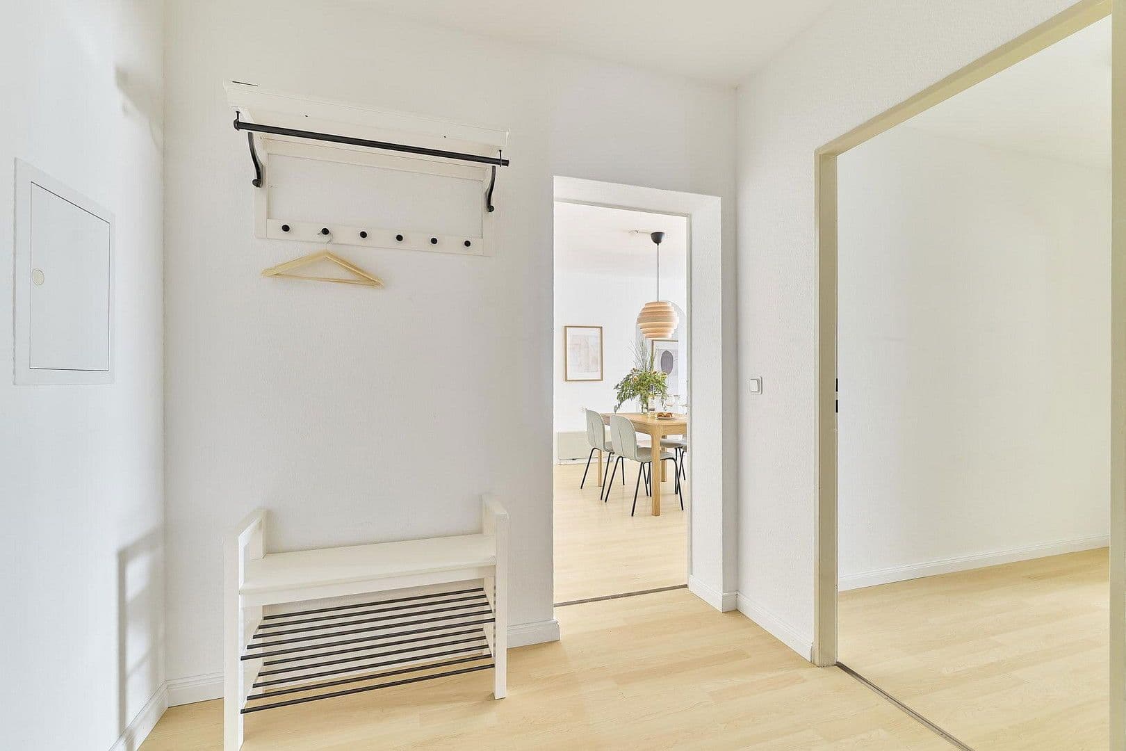 Prenájom bytu 4-izbový 107 m², Berliner Str. 40, Landstuhl, Porýnie-Falcko Prenájom bytu 4-izbový 107 m², Berliner Str. 40, Landstuhl, Porýnie-Falcko