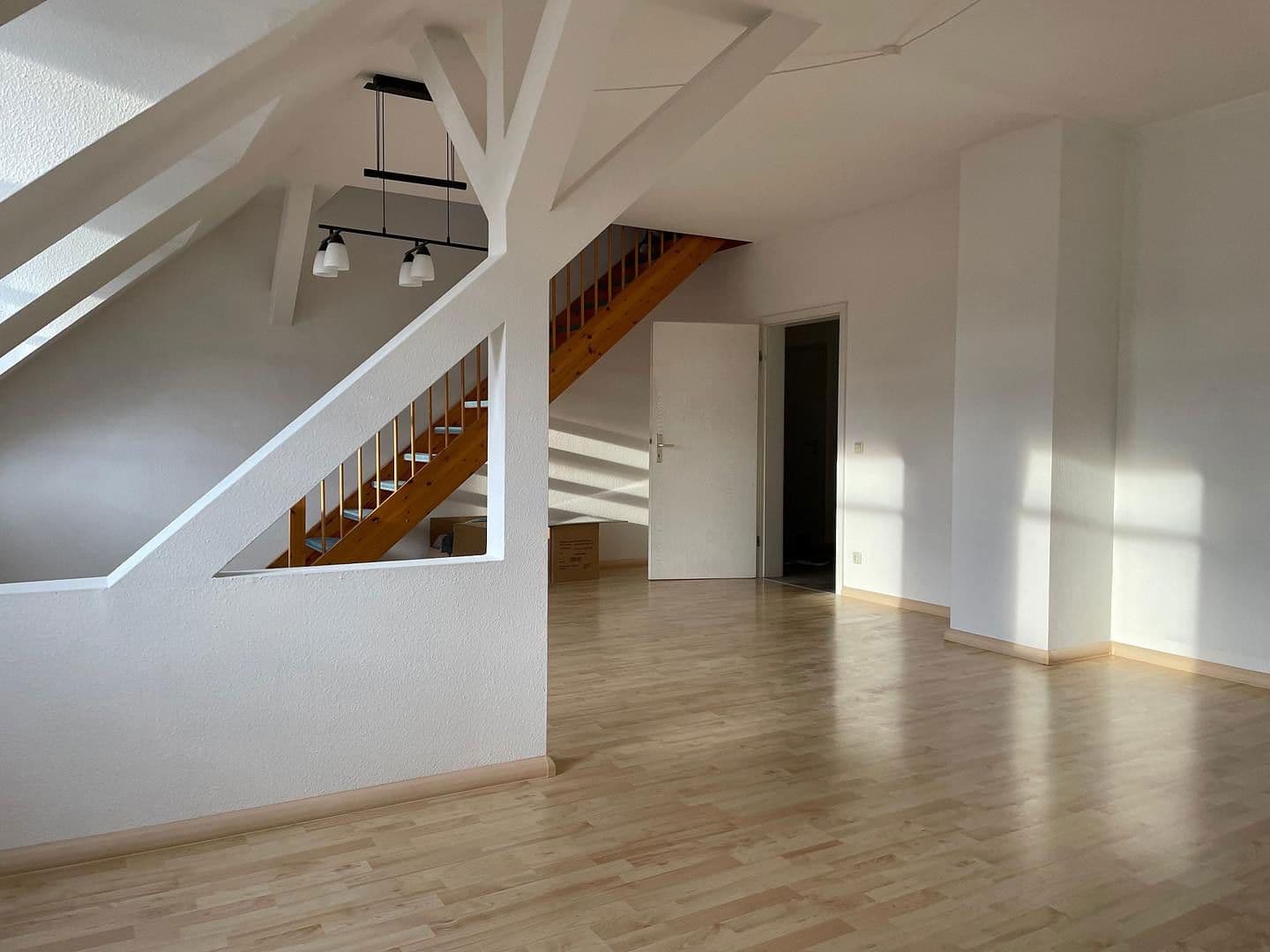 Predaj bytu 3-izbový 101 m², Bernsdorfer Straße 67, Chemnitz, Sasko Predaj bytu 3-izbový 101 m², Bernsdorfer Straße 67, Chemnitz, Sasko