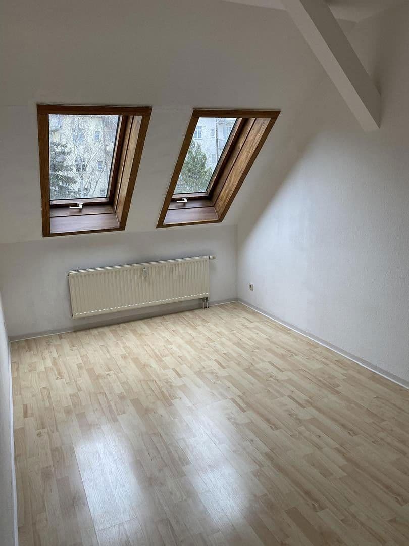 Predaj bytu 3-izbový 101 m², Bernsdorfer Straße 67, Chemnitz, Sasko Predaj bytu 3-izbový 101 m², Bernsdorfer Straße 67, Chemnitz, Sasko