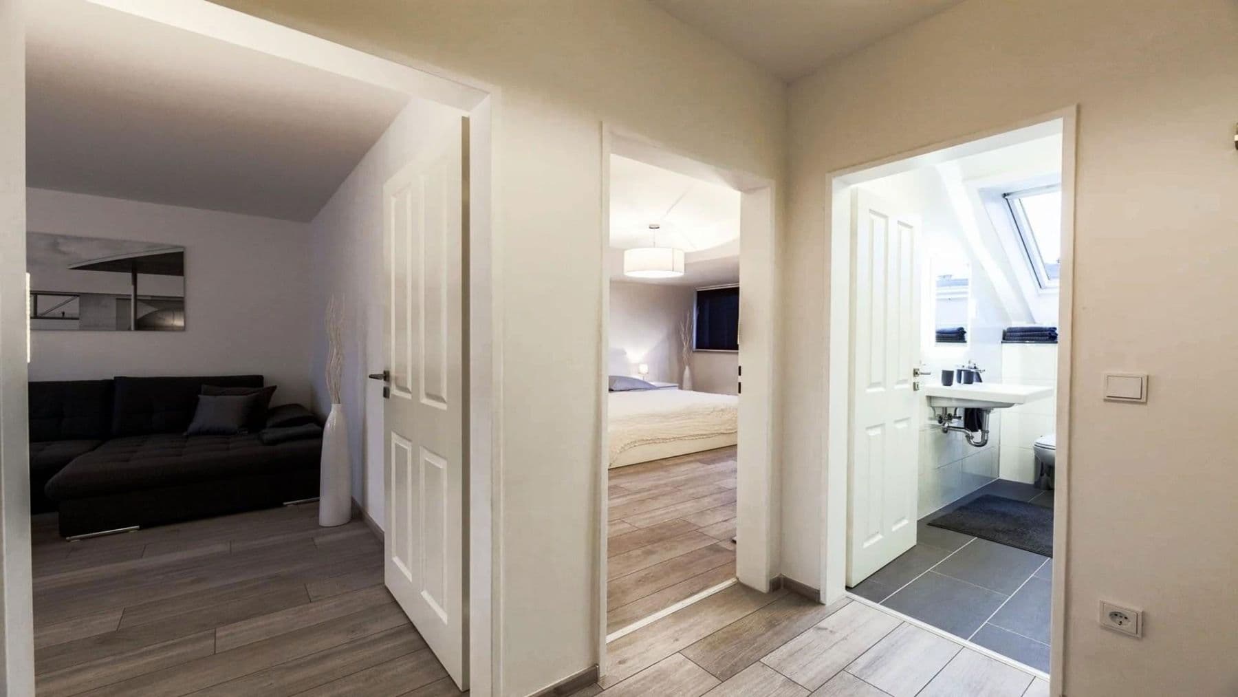 Prenájom bytu 2-izbový 68 m², Köln, Severné Porýnie - Westfálsko Prenájom bytu 2-izbový 68 m², Köln, Severné Porýnie - Westfálsko