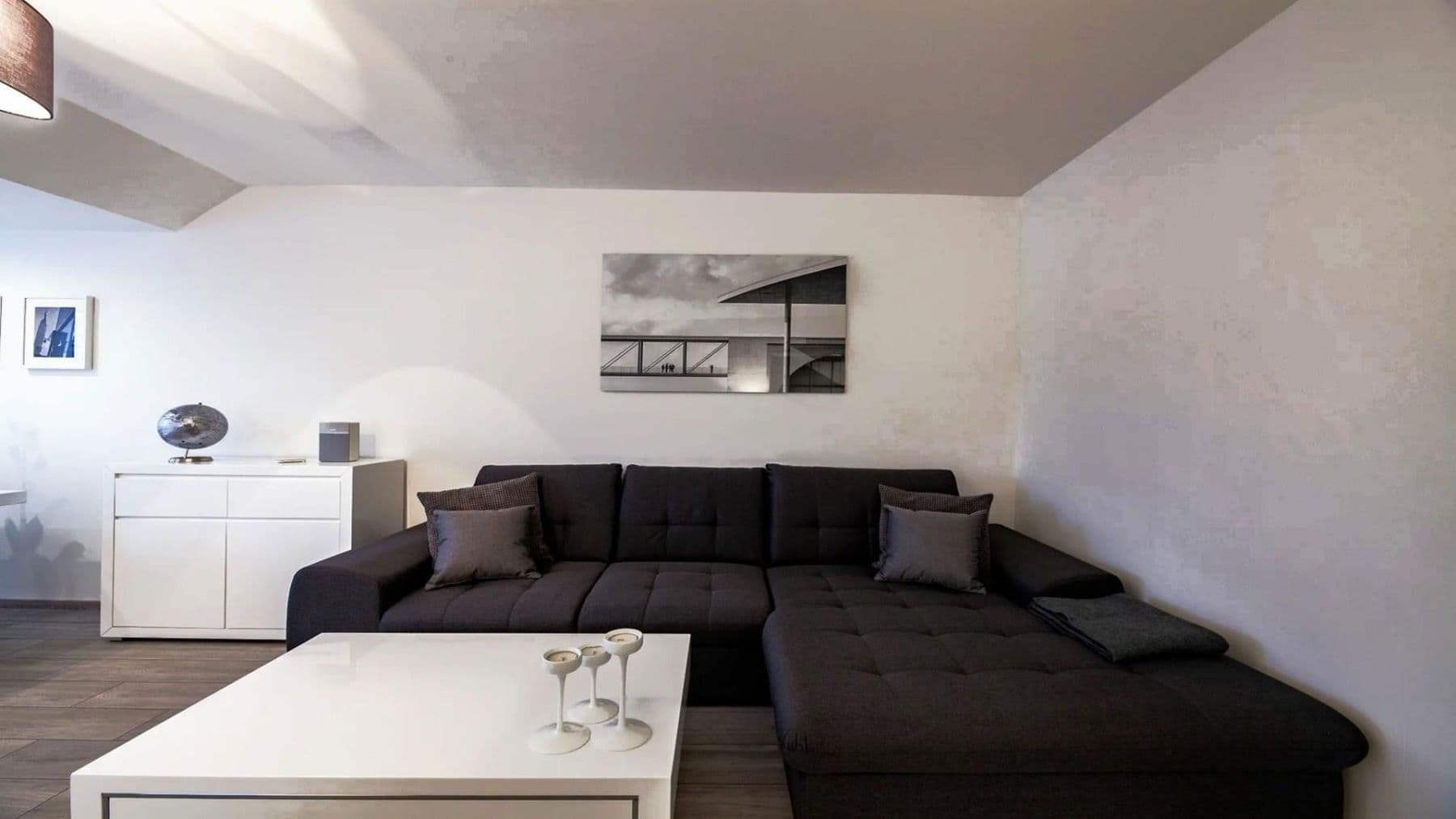 Prenájom bytu 2-izbový 68 m², Köln, Severné Porýnie - Westfálsko Prenájom bytu 2-izbový 68 m², Köln, Severné Porýnie - Westfálsko